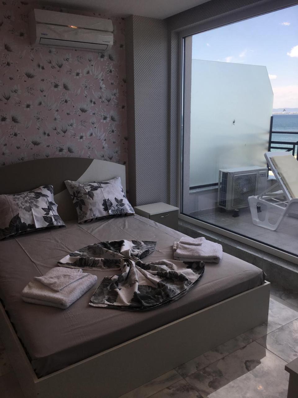 포마리 Golden Sea View Penthouse 아파트 외부 사진